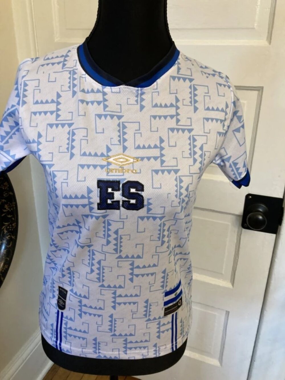 Umbro Futbal Jersey - El Salvador - FIFA